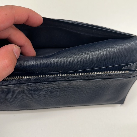 LIKE NEW AUTHENTIC PRADA WALLET UNISEX SAFFIANO LEATHER - Picture 11 of 11